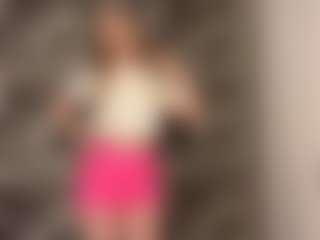 RoslynMiernik's Live Sex Cam Show