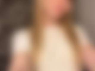 RoslynMiernik's Live Sex Cam Show