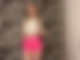 RoslynMiernik's Live Sex Cam Show