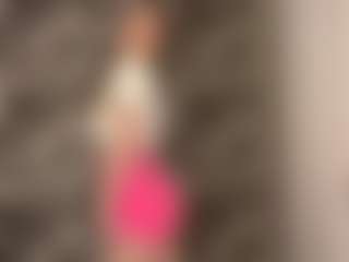 RoslynMiernik's Live Sex Cam Show