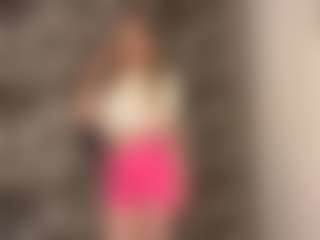 RoslynMiernik's Live Sex Cam Show