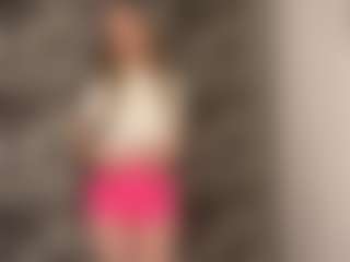 RoslynMiernik's Live Sex Cam Show
