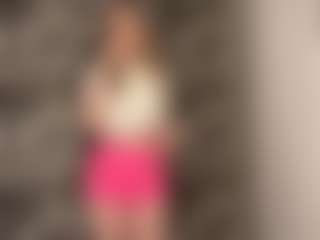 RoslynMiernik's Live Sex Cam Show