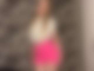 RoslynMiernik's Live Sex Cam Show