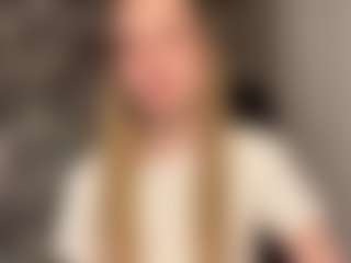 RoslynMiernik's Live Sex Cam Show
