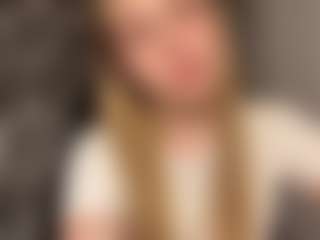 RoslynMiernik's Live Sex Cam Show
