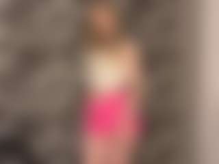 RoslynMiernik's Live Sex Cam Show