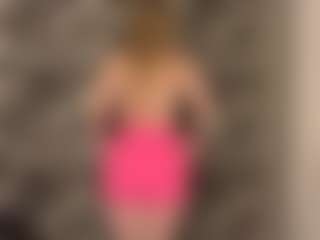 RoslynMiernik's Live Sex Cam Show