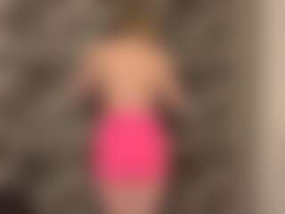 RoslynMiernik's Live Sex Cam Show