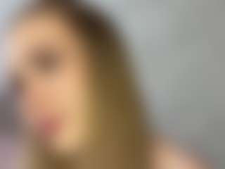 Live cam show with RoslynMiernik - Blonde Hair on Camsoda