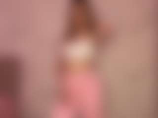 Live cam show with RoslynMiernik - Butt Plug on Camsoda