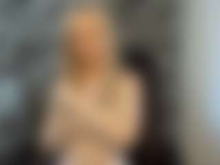 Live cam show with RoslynMiernik - Shower on livesuperchat.net