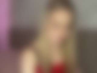 Live cam show with RoslynMiernik - Cosplay on Camsoda