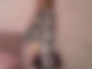 RoslynMiernik's Live Sex Cam Show