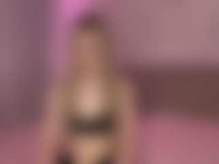 Live cam show with RoslynMiernik - Stockings on Mixed Magazine Live