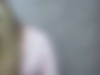 Live cam show with RoslynMiernik - Domination on Ass Tok