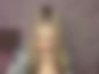 Live cam show with RoslynMiernik - Oil on TastyBlacksLive