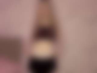 RoslynMiernik's Live Sex Cam Show