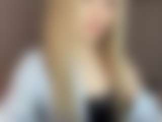 RoslynMiernik's Live Sex Cam Show