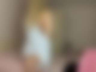 Live cam show with RoslynMiernik - Thong on sexylive.show