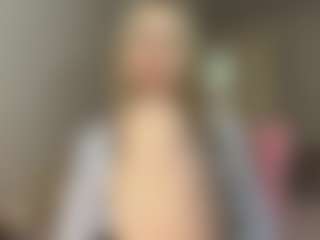 Show de cam en vivo con RoslynMiernik - Ahegao en Camsoda