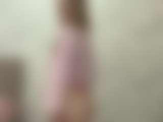Live cam show with RoslynMiernik - Cosplay on Camsoda