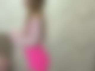RoslynMiernik's Live Sex Cam Show