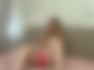 RoslynMiernik's Live Sex Cam Show