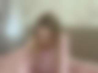 RoslynMiernik's Live Sex Cam Show