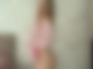 RoslynMiernik's Live Sex Cam Show