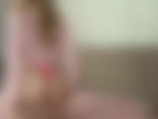 Live cam show with RoslynMiernik - Striptease Young Adult on Camsoda