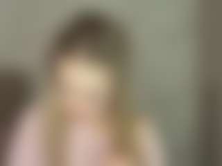 Live cam show with RoslynMiernik - Blonde Hair on Streamer API