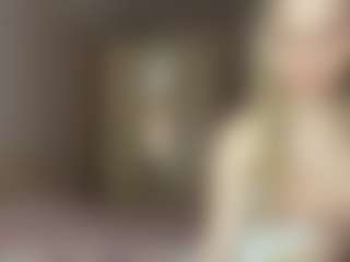 Live cam show with RoslynMiernik - Thin on SinfulBabes