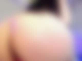 Live cam show with Rousse-dh - Squirt on Camsoda