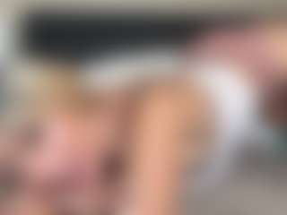 Live cam show with Scarlettxletter - Flashing on Dolls Live