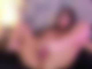 Live cam show with VictoriaCortez - Strip Brown Hair on Camsoda