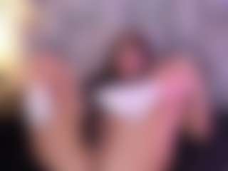 Live cam show with VictoriaCortez - Strip Brown Hair on Camsoda