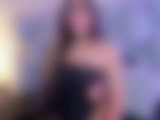 Vic MILF webcam performer live streaming