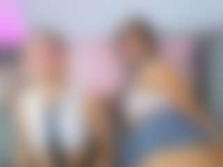 Vic MILF webcam performer live streaming