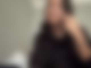 AnnetteWiatrak's Live Sex Cam Show