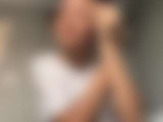 AnnetteWiatrak's Live Sex Cam Show