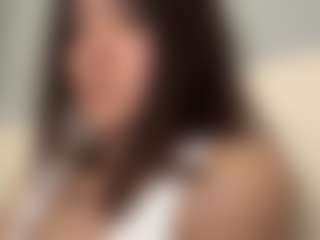 Live cam show with AnnetteWiatrak - New Teen (18+) on Dolls Live