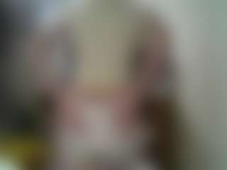 Live cam show with AntionetteLievens - Skinny on Camsoda