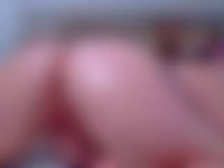 Live cam show with bootyliciouss1 - Athletic Middle Aged on Gym Cam Girls