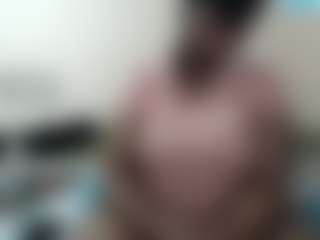 Live cam show with CreamBum - Moaning on sexylivex.com