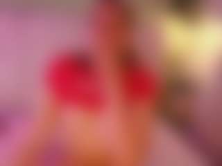 Live cam show with DebonyRose - Oil on CamSodaAdn