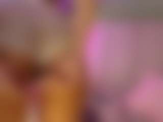 Live cam show with DebonyRose - Athletic MILF on 1on1-livenow