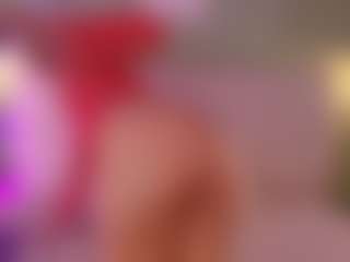 Live cam show with DebonyRose - Black MILF on xfollow cams