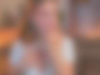Live cam show with IvanaKnisley - Tittyfuck on liverealitysex.com