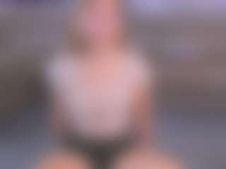 Live cam show with IvanaKnisley - Tittyfuck on googirlz